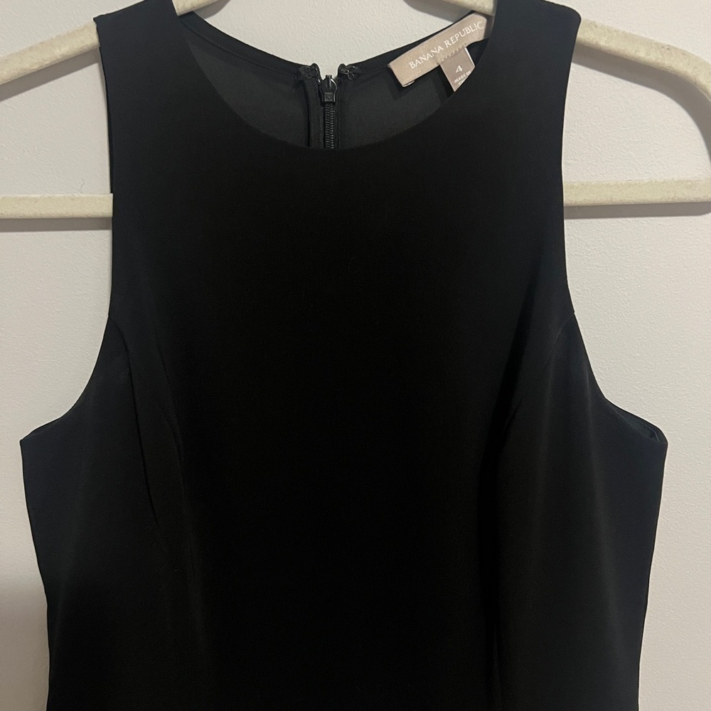 Banana Republic Black Sleeveless Ruffle Bottom dress. Women’s 4 - Picture 5 of 10